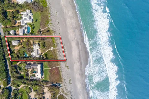 247 S Beach Rd, Jupiter Island FL 33455