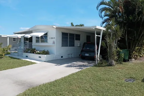 1860 SW 83rd Ter, Davie FL 33324