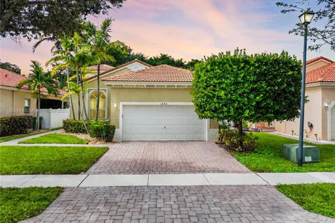1640 NE 37th Ave, Homestead FL 33033