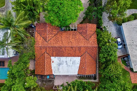 5961 SW 56th Ter, South Miami FL 33143