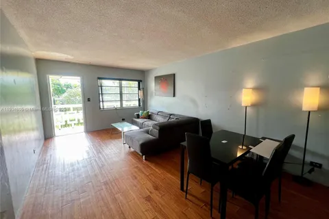 1501 Arthur St # 7, Hollywood FL 33020