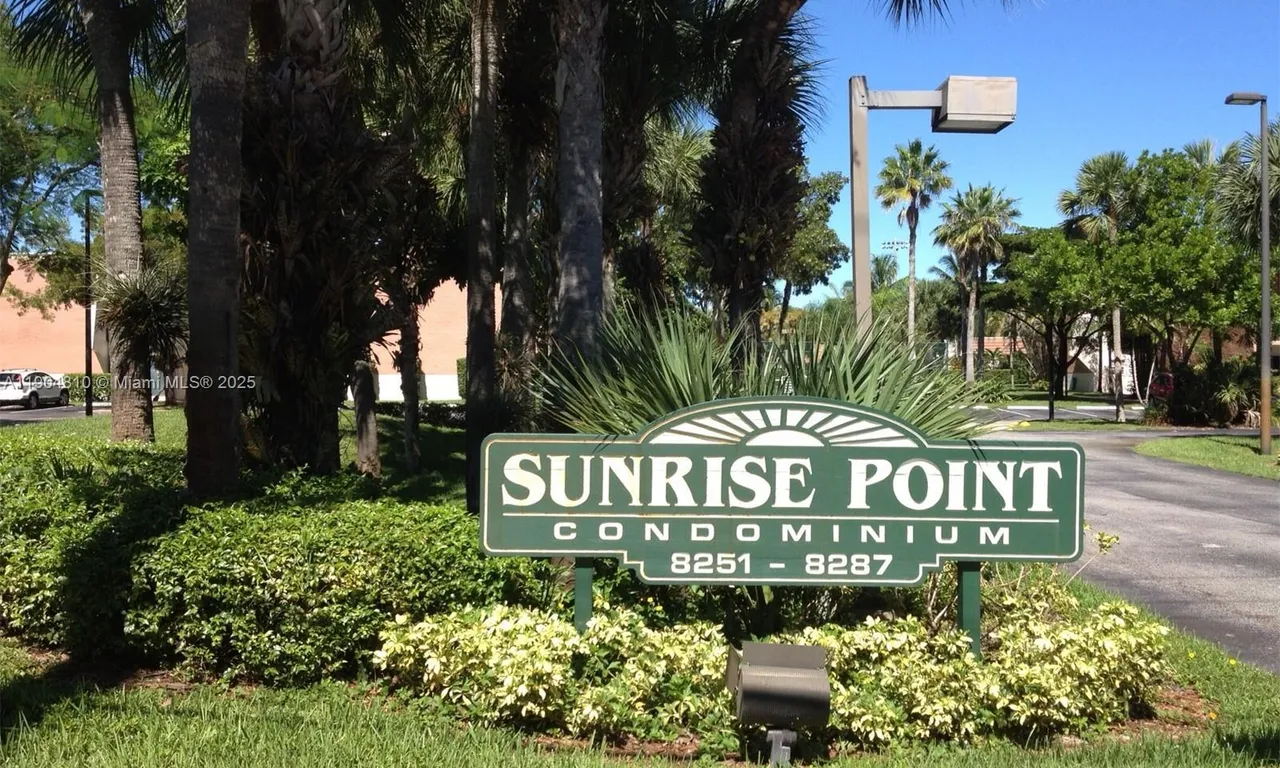 8281 SW 128th St # 107, Pinecrest FL 33156