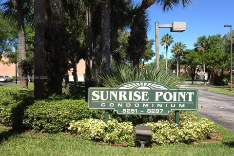 8281 SW 128th St # 107, Pinecrest FL 33156