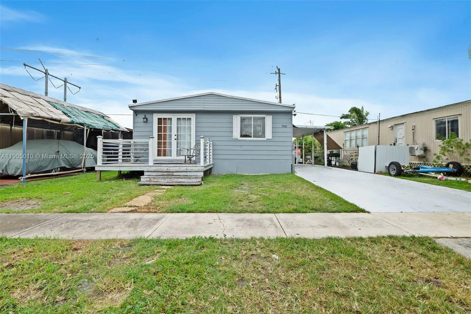 700 NW 219th Ave, Pembroke Pines FL 33029