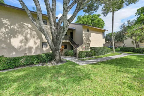 3773 Cocoplum Cir # 3575, Coconut Creek FL 33063