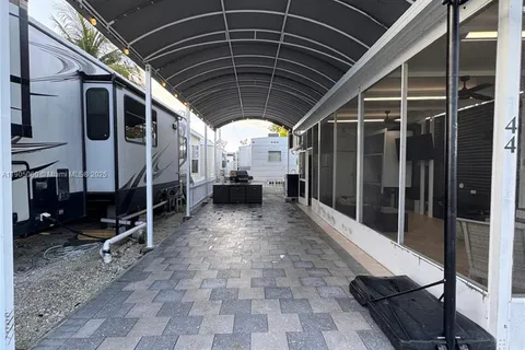 325 Calusa St 44, Key Largo FL 33037