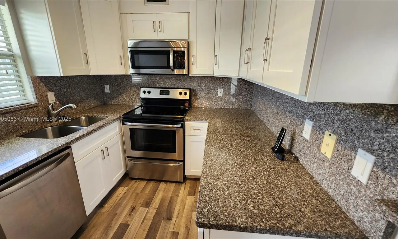 756 Flanders P # 756, Delray Beach FL 33484