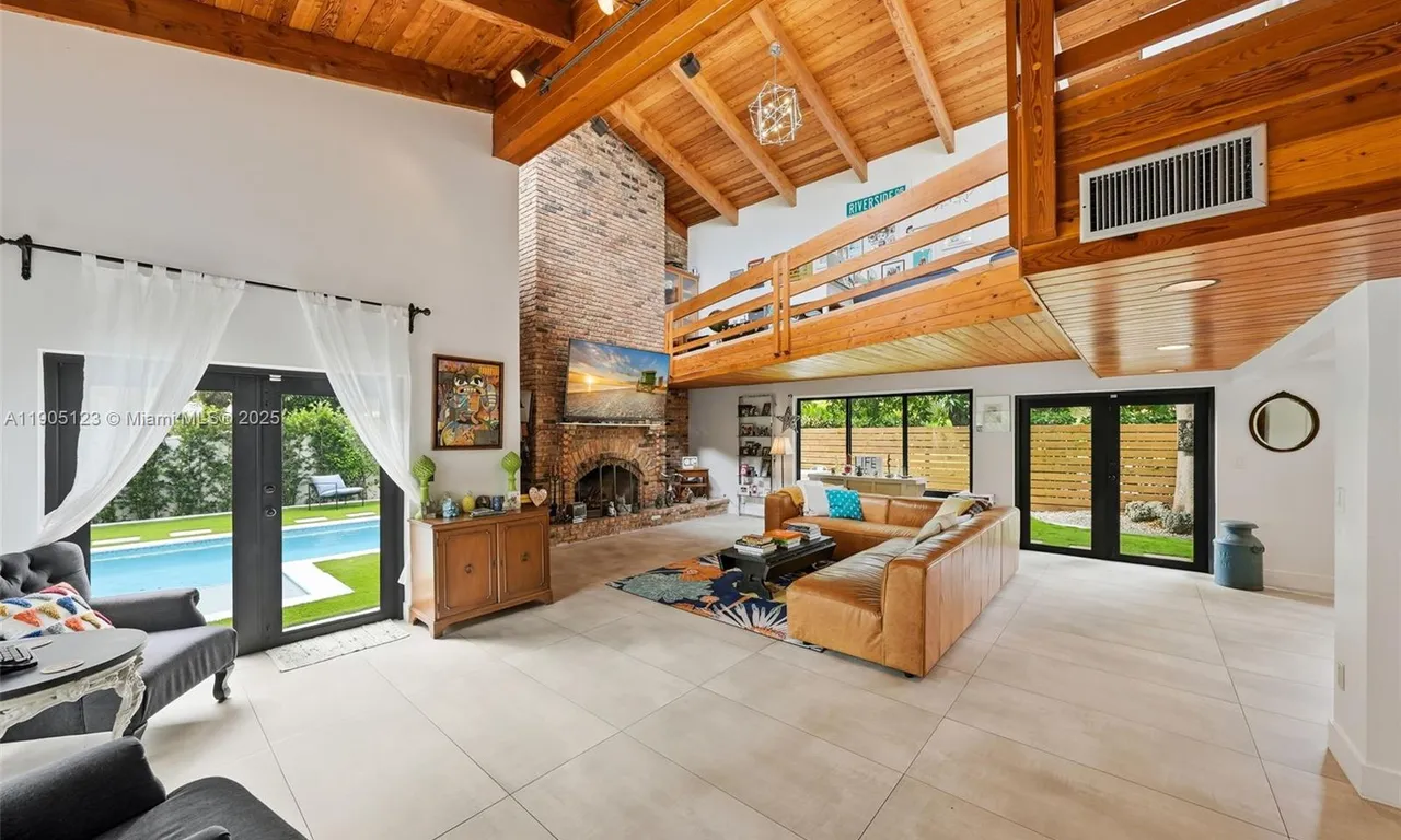 9200 NE 12th Ave, Miami Shores FL 33138