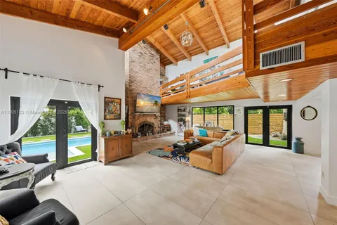 9200 NE 12th Ave, Miami Shores FL 33138