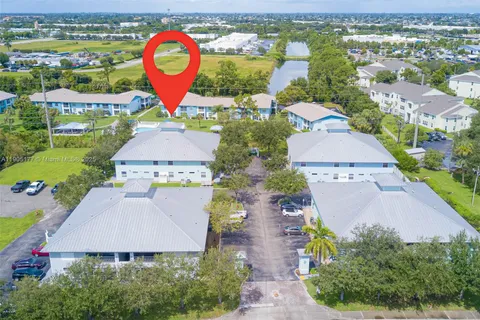 1050 Hancock Creek South Blvd # 203, Cape Coral FL 33909