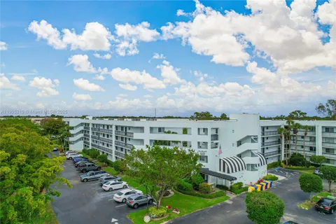 6698 N 10th Ave N # 218, Lake Worth FL 33467