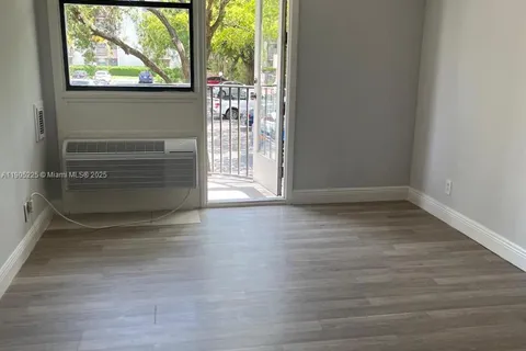 2701 Riverside Dr # B, Coral Springs FL 33065