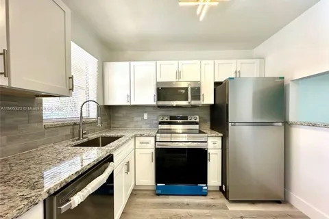 6750 Royal Palm Blvd # 110E, Margate FL 33063