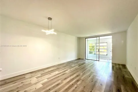 6750 Royal Palm Blvd # 110E, Margate FL 33063