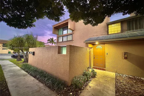 9104 SW 159th Ter # 9104, Palmetto Bay FL 33157