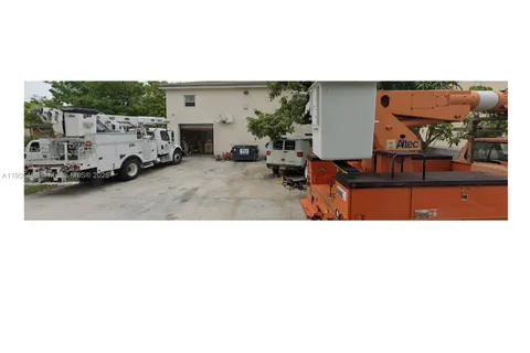 660 Miller Dr, Miami Springs FL 33166