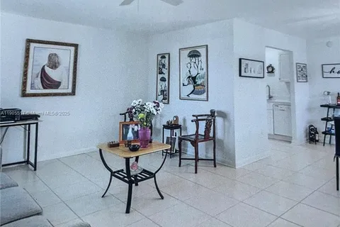 327 Tuscany F # 327, Delray Beach FL 33446