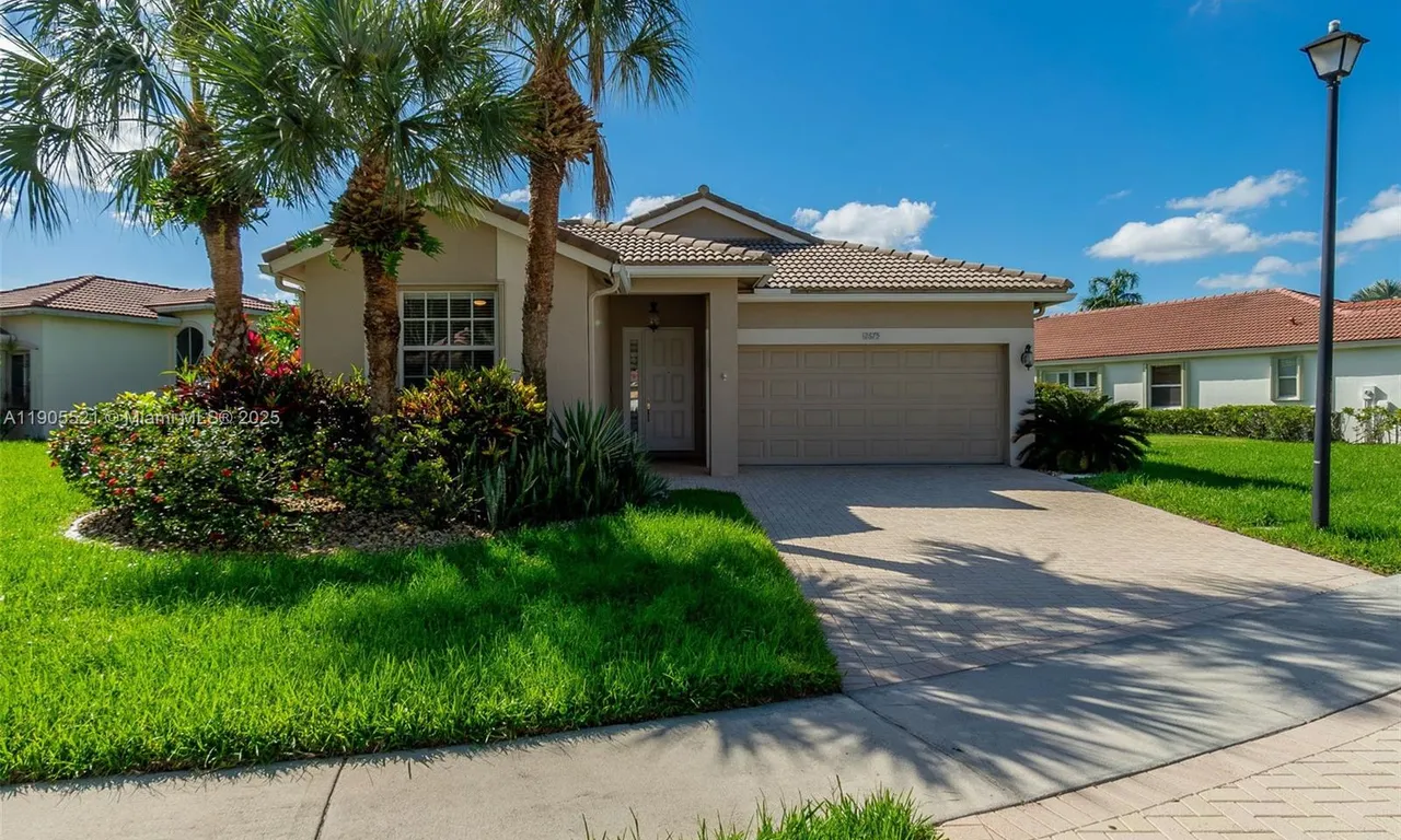 2675 Clipper Cir, West Palm Beach FL 33411