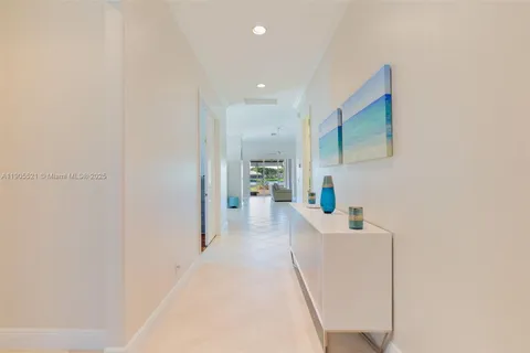 2675 Clipper Cir, West Palm Beach FL 33411