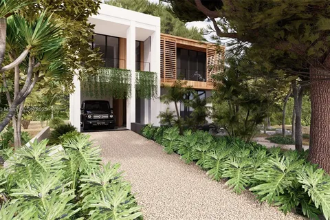 355 NE 86th St, El Portal FL 33138