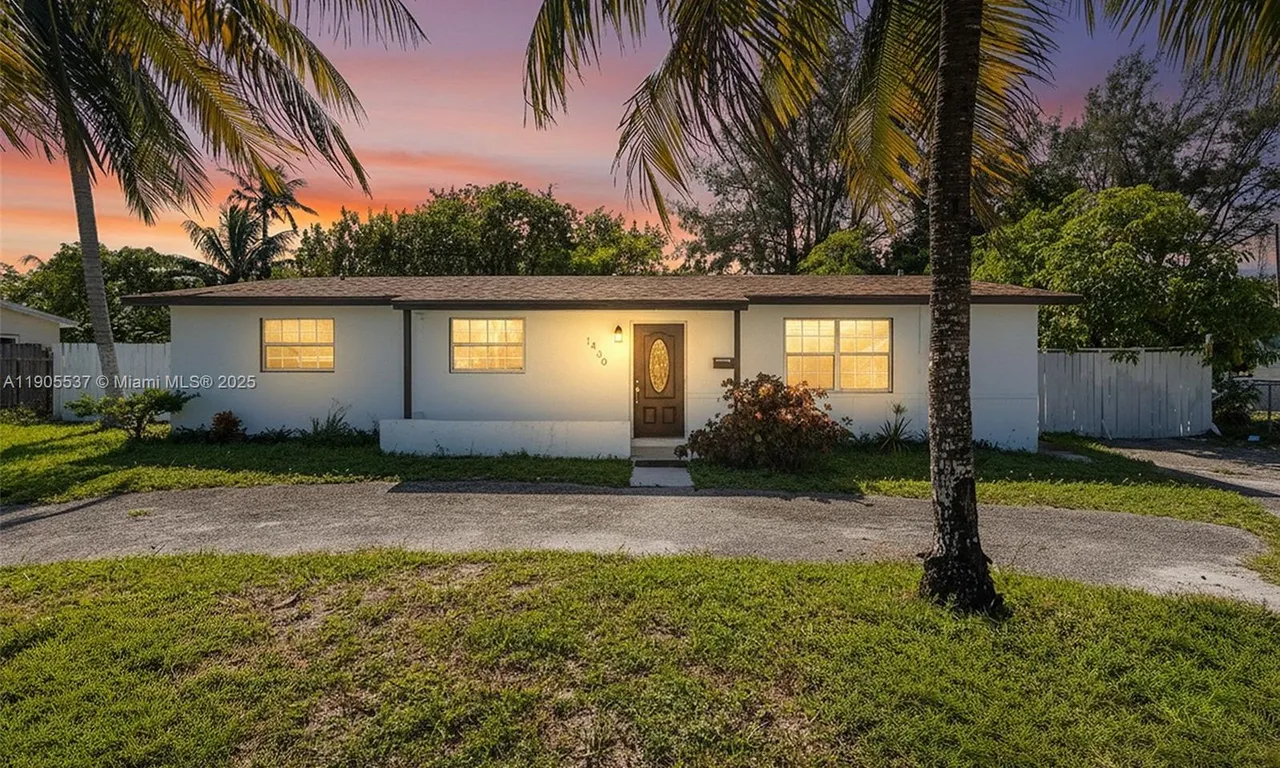 1436 NW 19th St, Fort Lauderdale FL 33311