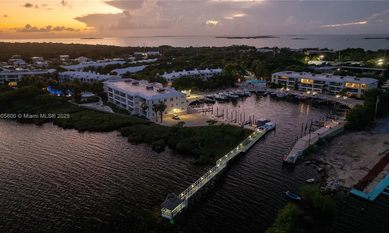 97501 Overseas Hwy # 131, Key Largo FL 33037