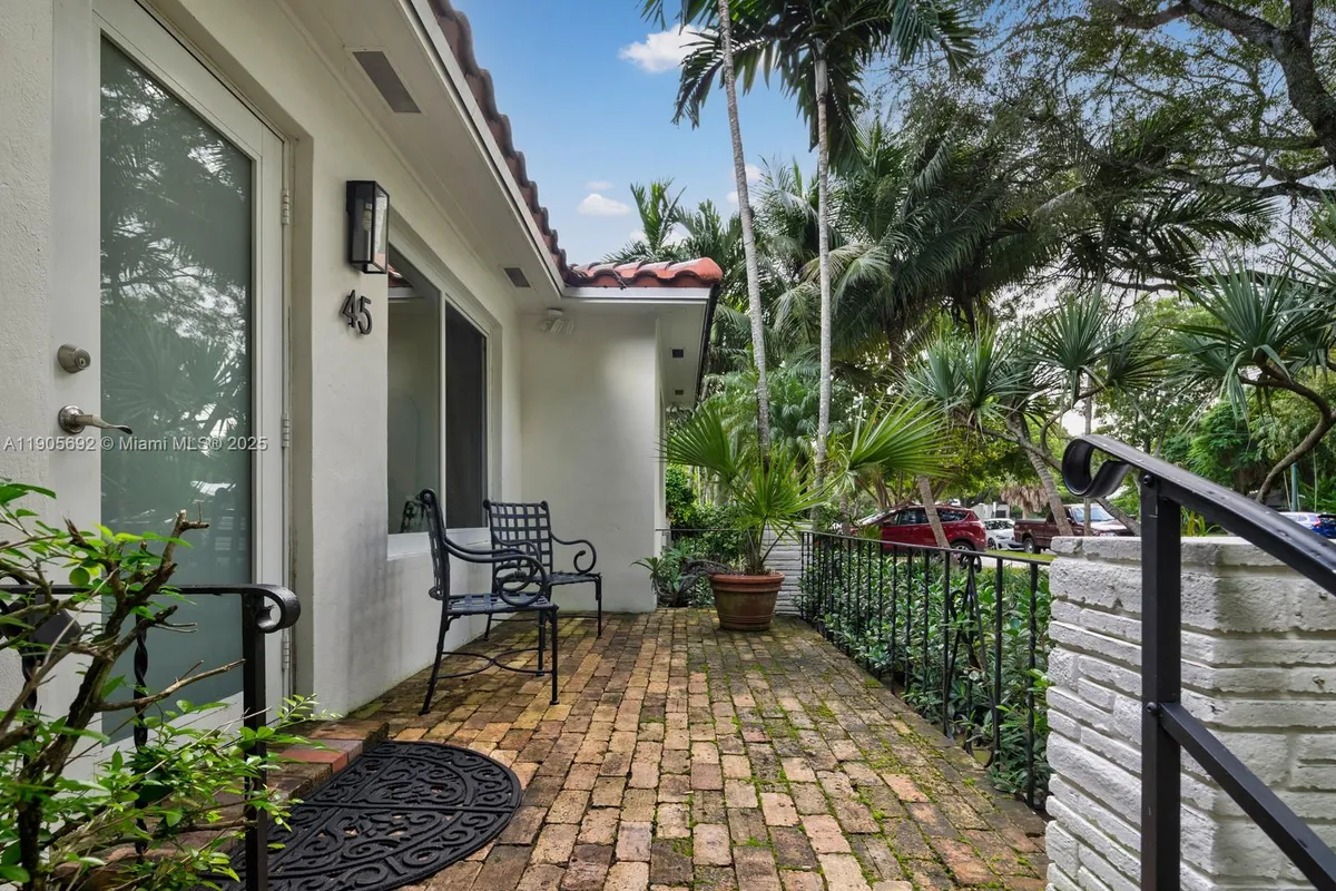 45 NW 96th St, Miami Shores FL 33150