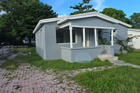 719 21st St, West Palm Beach FL 33407