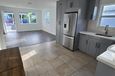 719 21st St, West Palm Beach FL 33407