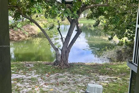 470 N Laurel Dr # 7, Margate FL 33063