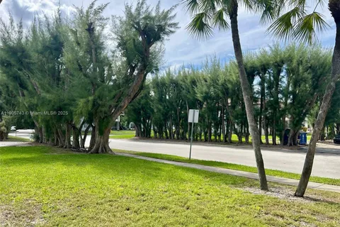 470 N Laurel Dr # 7, Margate FL 33063