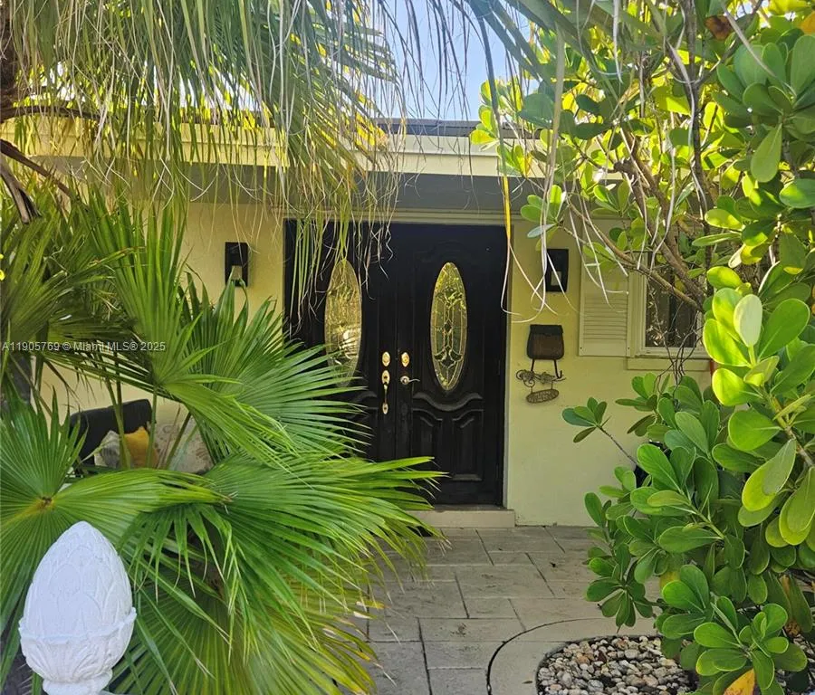 4521 NE 15th Ter, Oakland Park FL 33334