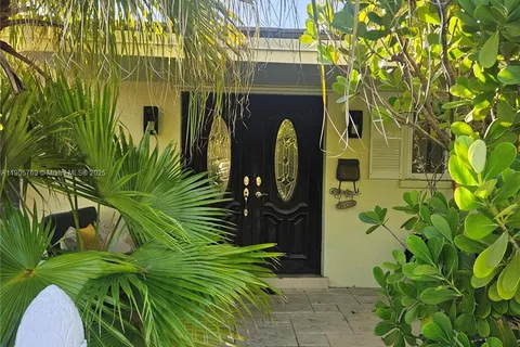 4521 NE 15th Ter, Oakland Park FL 33334