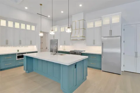 538 13th St Sw, Naples FL 34117