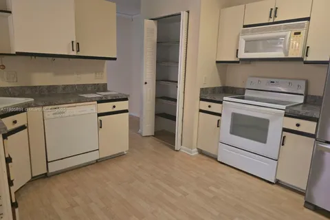 1320 NW 29th Ave # C, Delray Beach FL 33445