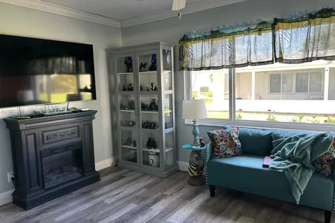 1907 SW 22nd Way, Boynton Beach FL 33426