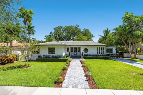 1060 NE 95th St, Miami Shores FL 33138