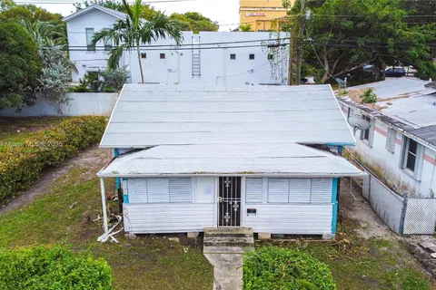 134 Florida Ave, Coral Gables FL 33133