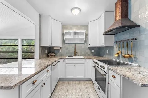 610 S N Street, Lake Worth FL 33460