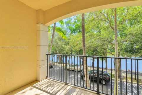 2891 S Greenleaf Cir, Boynton Beach FL 33426