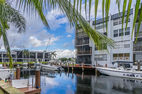 777 S Federal Hwy # 203H, Pompano Beach FL 33062