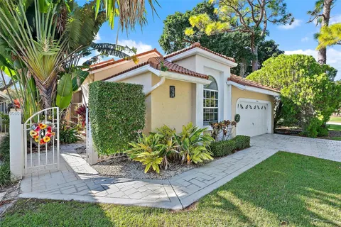 12960 Oak Knoll Drive, Palm Beach Gardens FL 33418