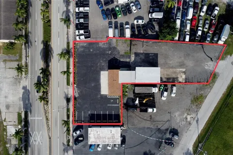 3340 Palm Beach Blvd, Fort Myers FL 33916