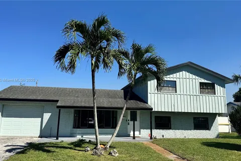 1659 40th St, West Palm Beach FL 33407