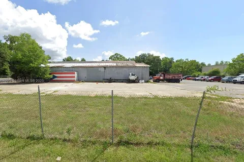113 Massachusetts Ave, Other City - In The State Of Florida FL 32505