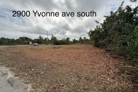 2900 S Yvonne, Lehigh Acres FL 33976