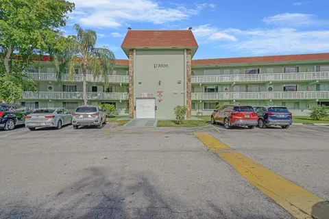 3000 Springdale Blvd # V109, Palm Springs FL 33461