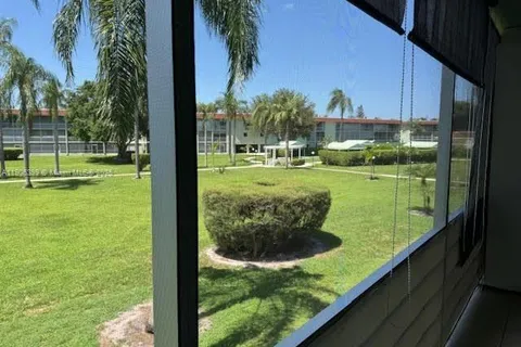 3000 Springdale Blvd # V109, Palm Springs FL 33461