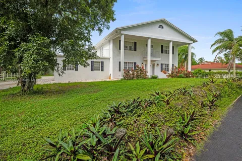 6365 NW 79th Way, Parkland FL 33067