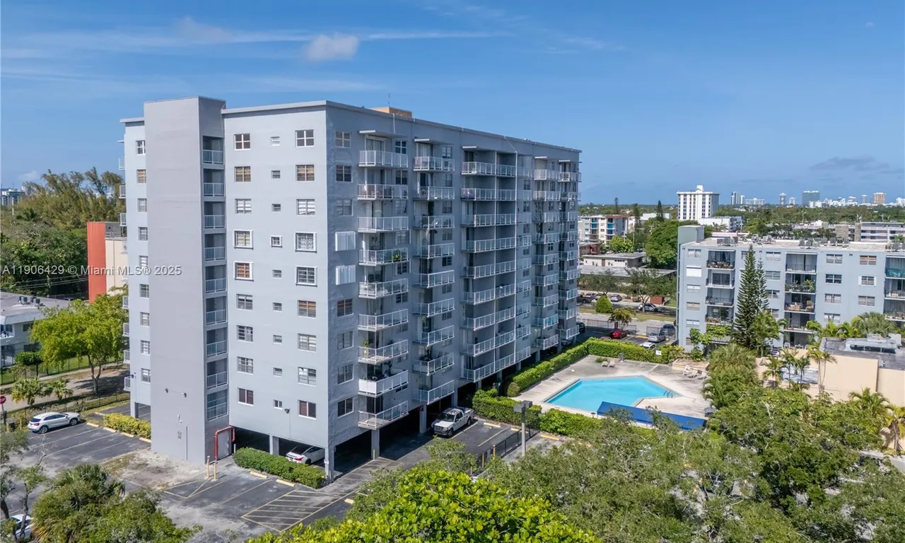 1470 NE 125th Ter, North Miami FL 33161